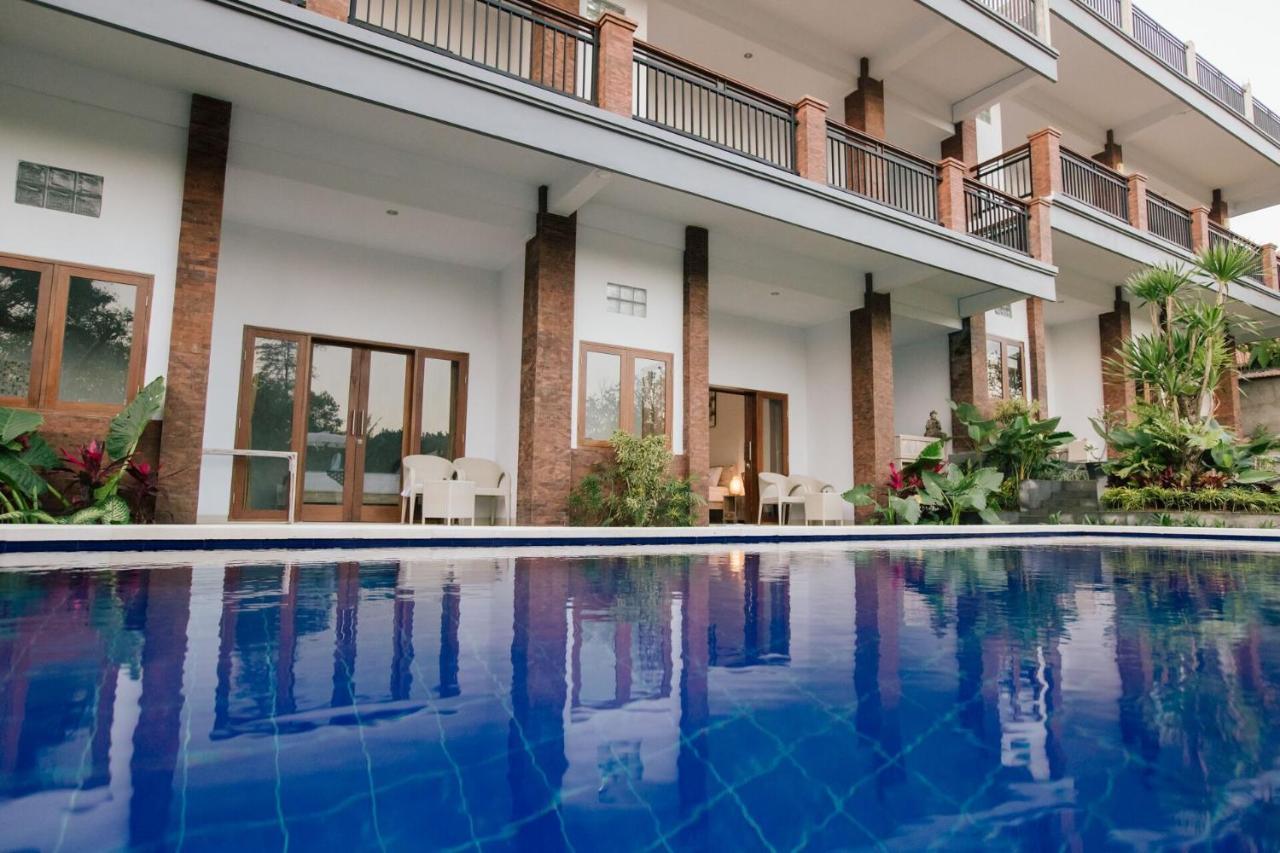 Nanda Homestay Canggu Buitenkant foto
